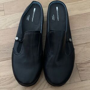 Rockport Women’s Classic Black Mules, Size 8.5W